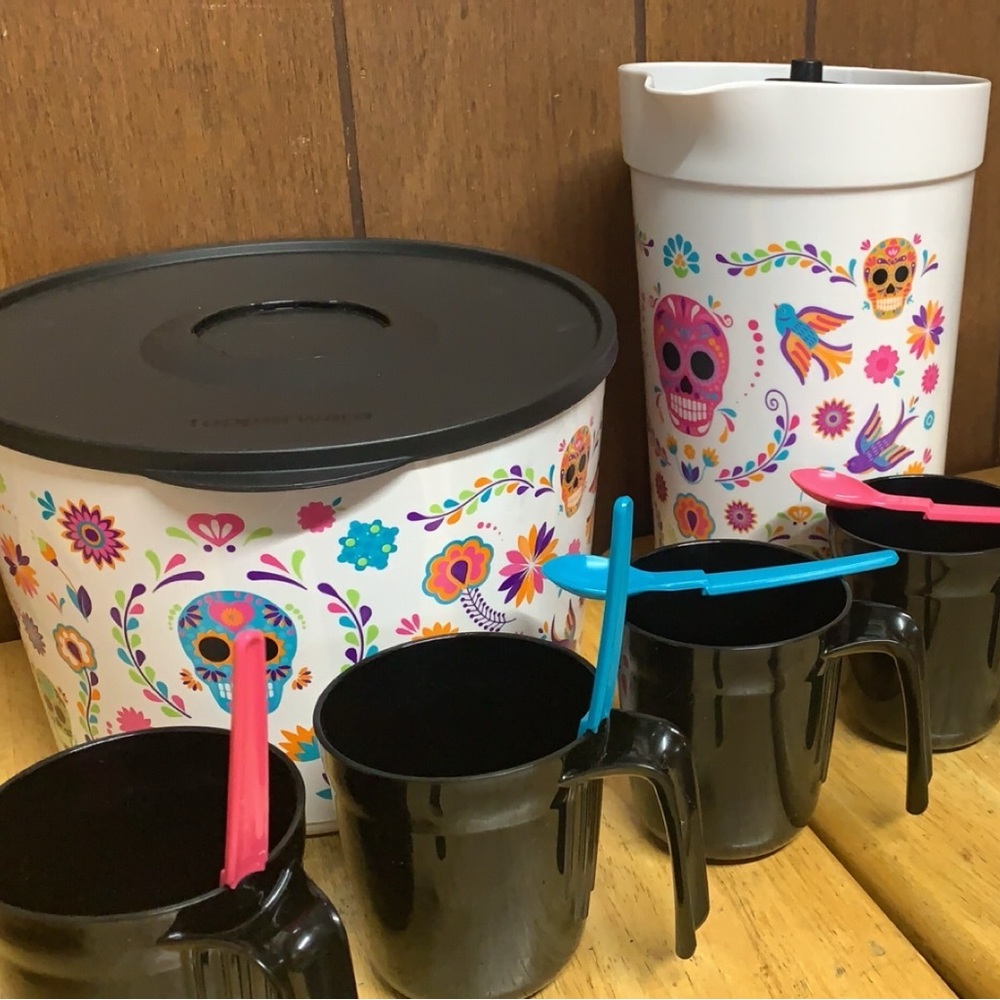 Tupperware “Silly Skulls” set 
Lifetime warranty
Every order gets free gift